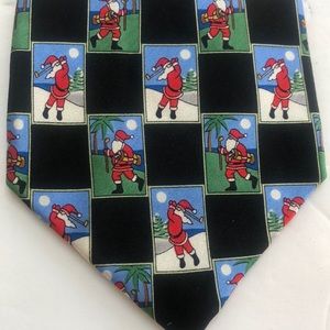 Roundtree & Yorke Handmade All Silk Golfing Santa Christmas Holiday Tie